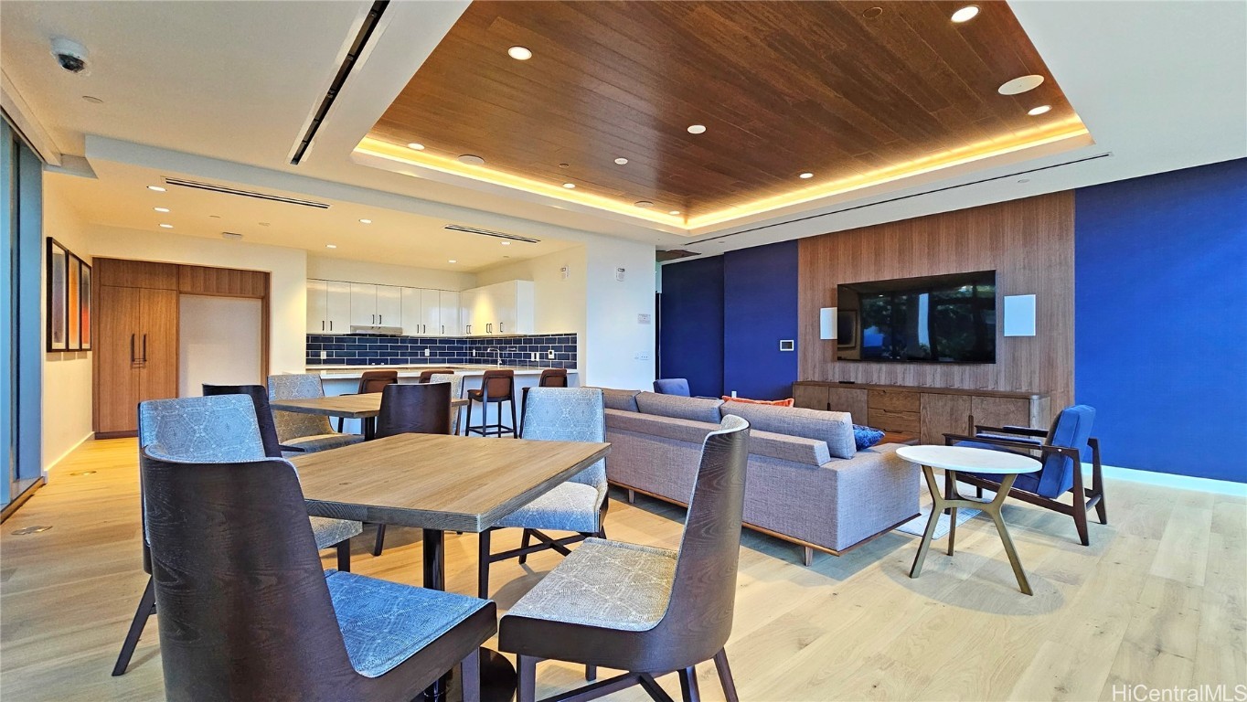 Honolulu, Hawaii, 96814, United States, 2 Bedrooms Bedrooms, ,2 BathroomsBathrooms,Residential,For Sale,1699927