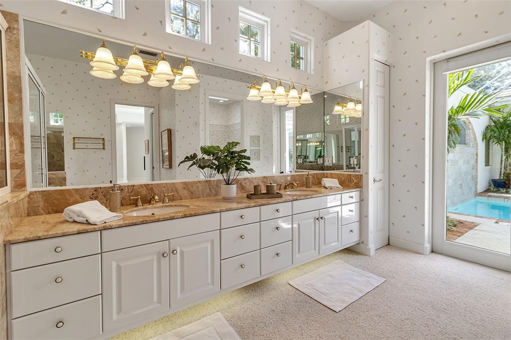 Osprey, Florida, 34229, United States, 4 Bedrooms Bedrooms, ,3 BathroomsBathrooms,Residential,For Sale,1994888