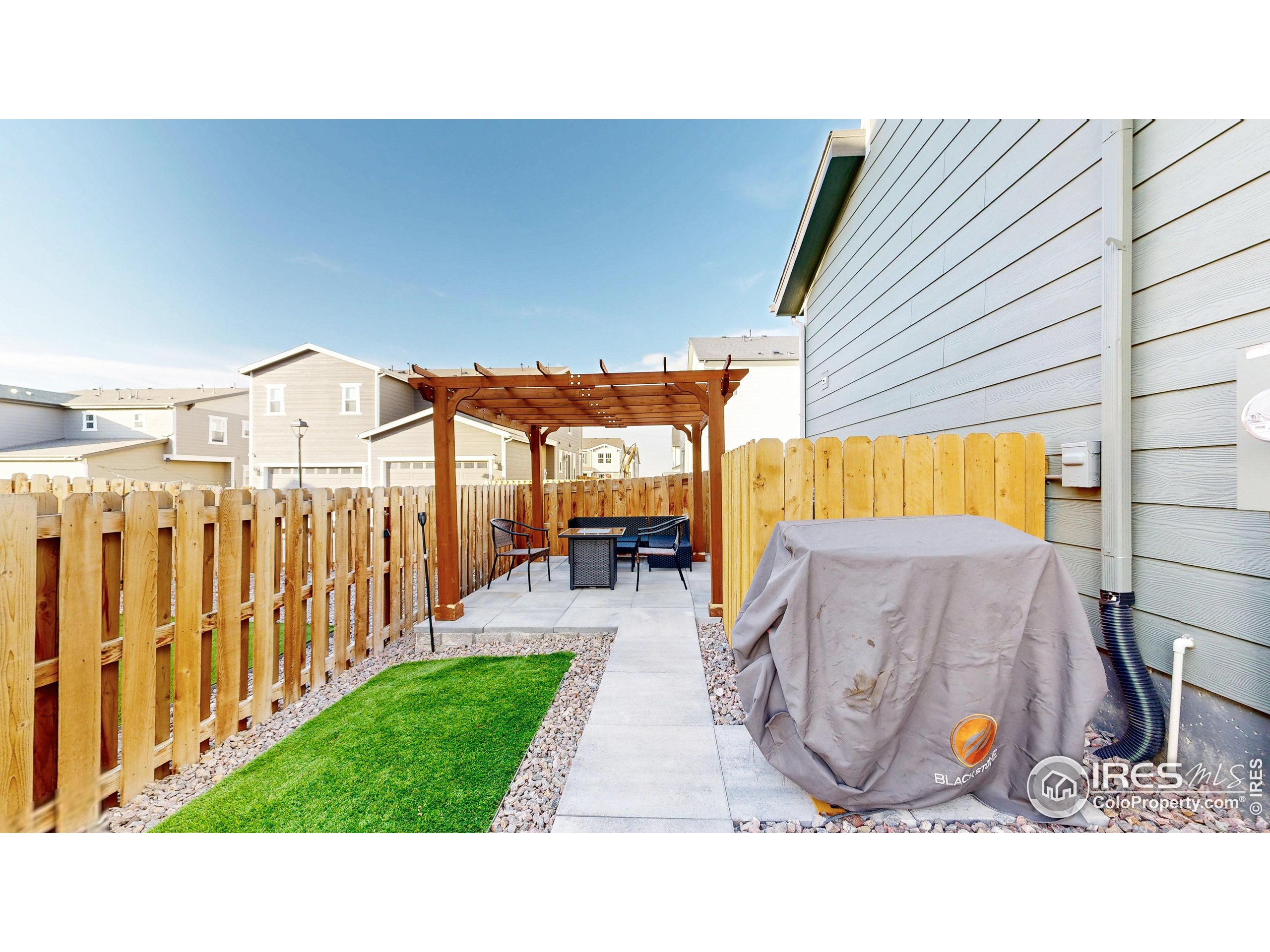 Commerce City, Colorado, 80022, United States, 3 Bedrooms Bedrooms, ,2 BathroomsBathrooms,Residential,For Sale,1987529