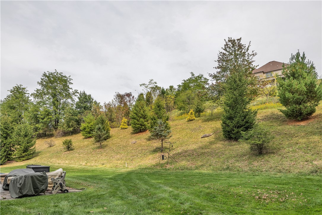 Peters Twp, Pennsylvania, 15317, United States, 4 Bedrooms Bedrooms, ,4 BathroomsBathrooms,Residential,For Sale,2002286