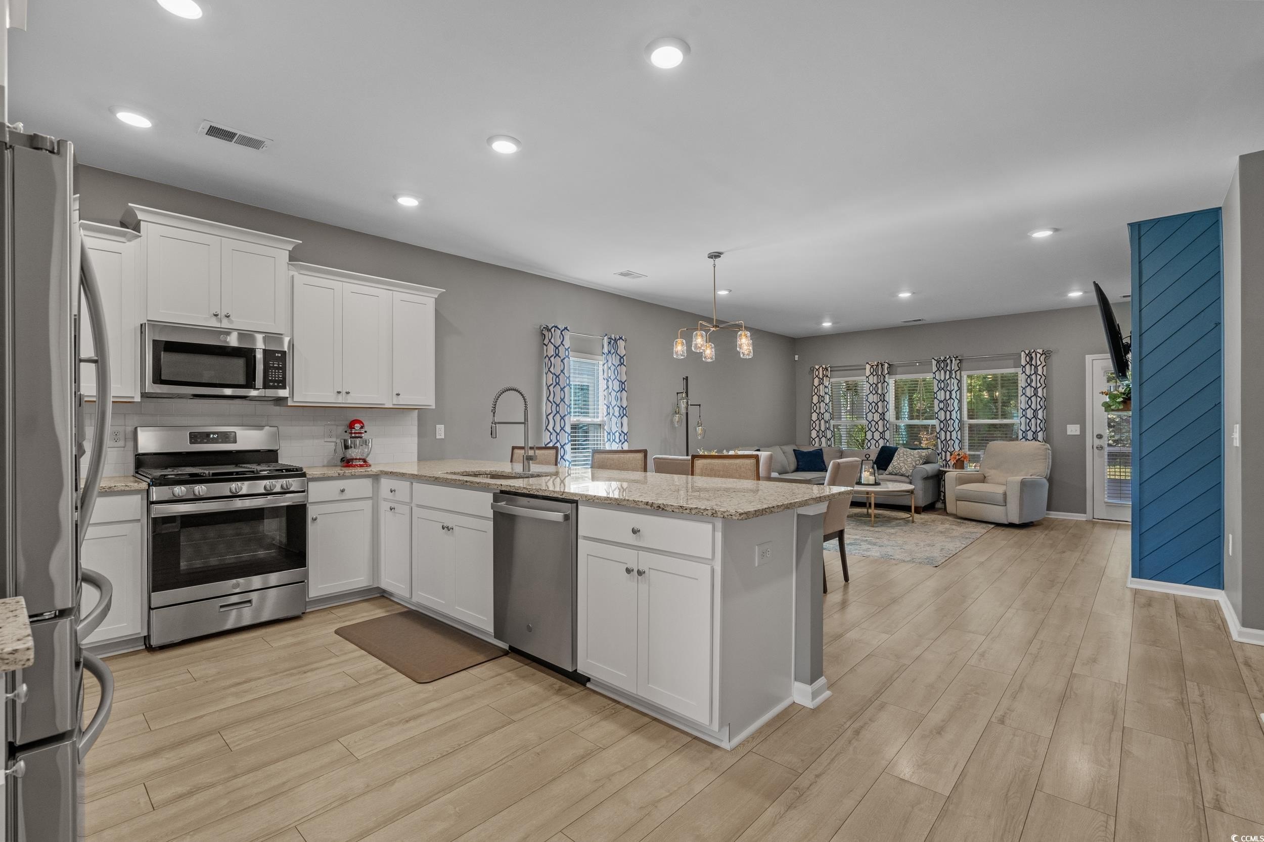 Myrtle Beach, South Carolina, 29577, United States, 5 Bedrooms Bedrooms, ,4 BathroomsBathrooms,Residential,For Sale,2005538