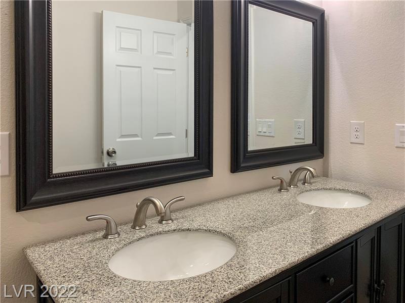 Las Vegas, Nevada, 89122, United States, 5 Bedrooms Bedrooms, ,4 BathroomsBathrooms,Residential,For Sale,2008777