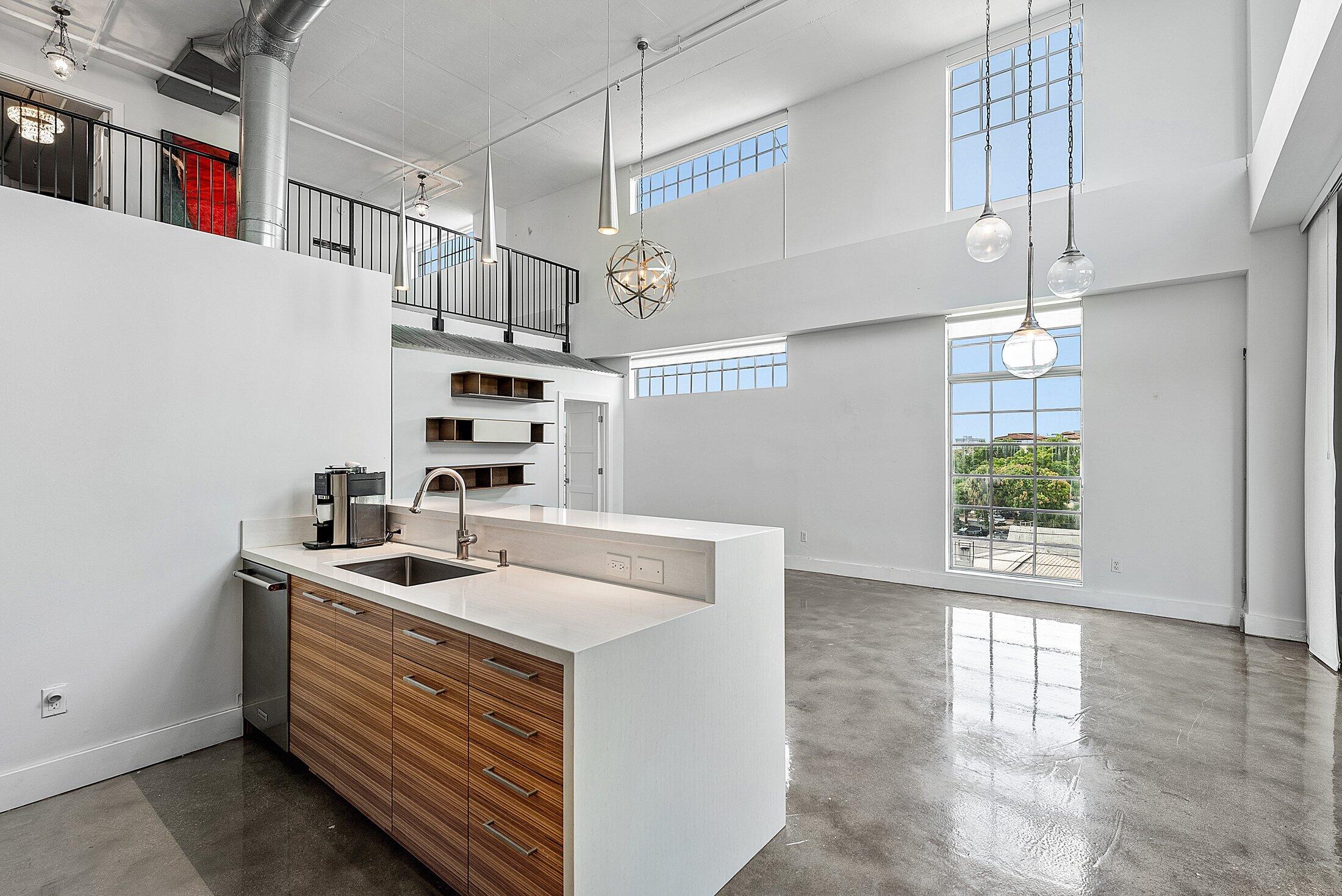 Delray Beach, Florida, 33483, United States, 2 Bedrooms Bedrooms, ,3 BathroomsBathrooms,Residential,For Sale,1907451