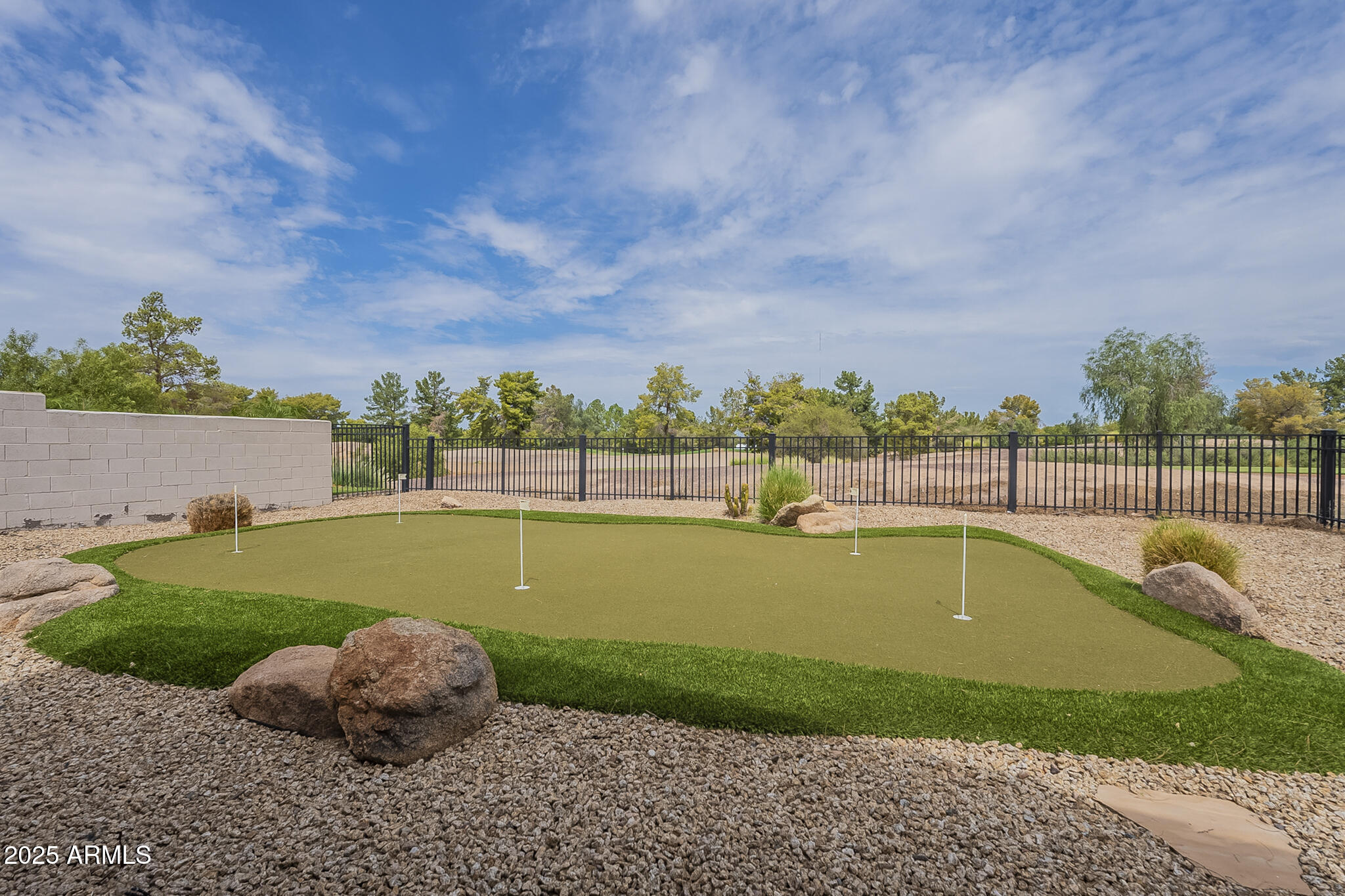 Phoenix, Arizona, 85042, United States, 3 Bedrooms Bedrooms, ,Residential,For Sale,1939131