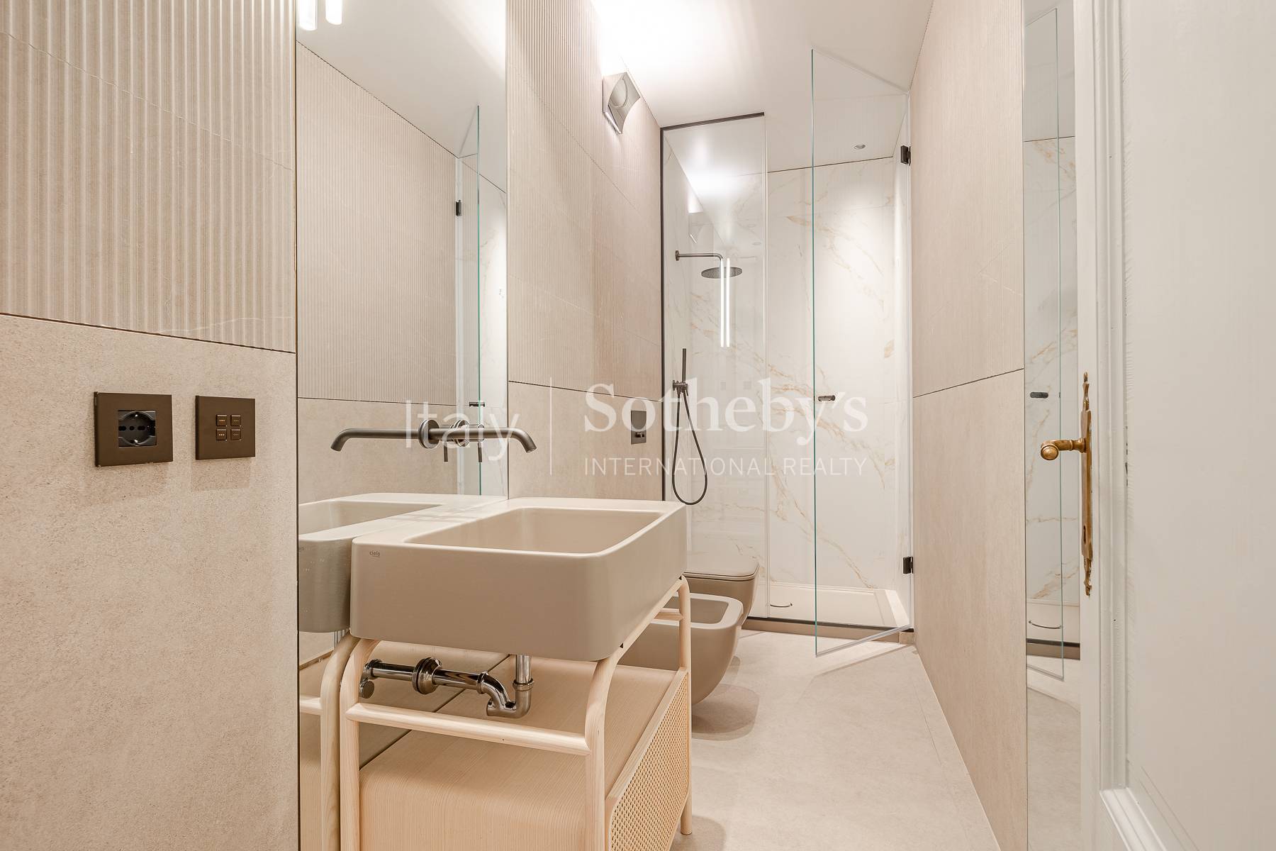 ObjectPhoto24