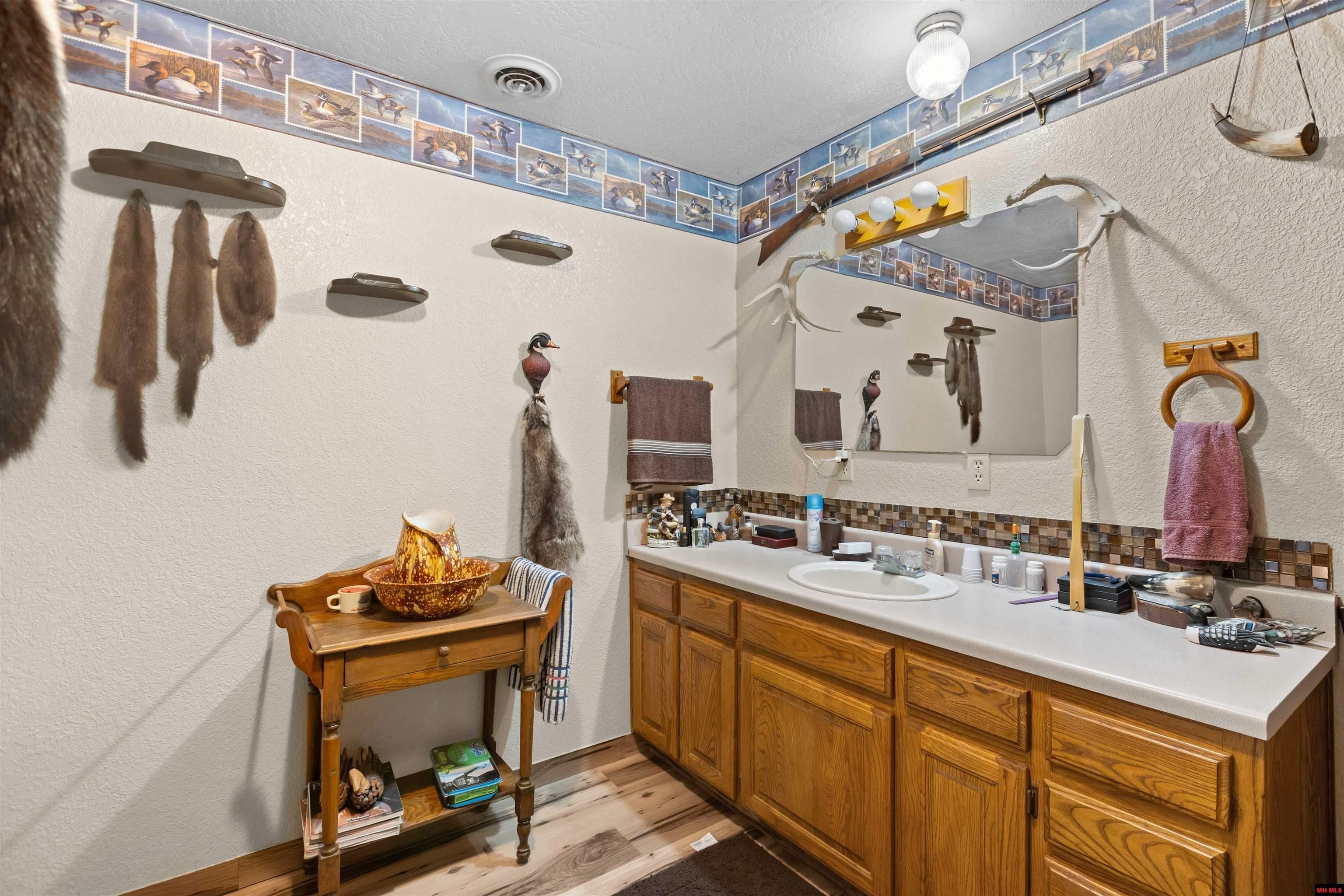 Theodosia, Missouri, 65761, United States, 3 Bedrooms Bedrooms, ,2 BathroomsBathrooms,Residential,For Sale,1986107