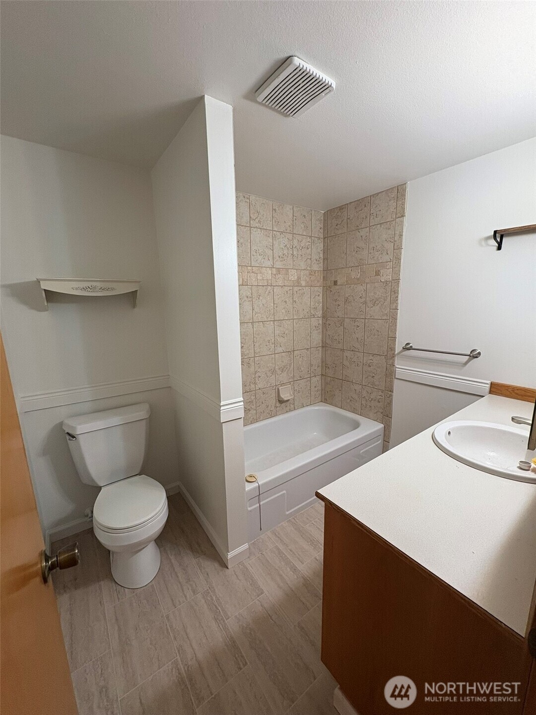 Tacoma, Washington, 98498, United States, 4 Bedrooms Bedrooms, ,3 BathroomsBathrooms,Residential,For Sale,1951496