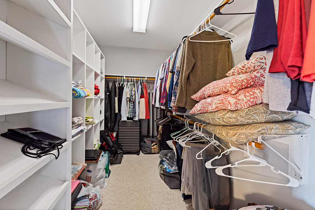 Waterville, Maine, 04901, United States, 4 Bedrooms Bedrooms, ,3 BathroomsBathrooms,Residential,For Sale,1993440