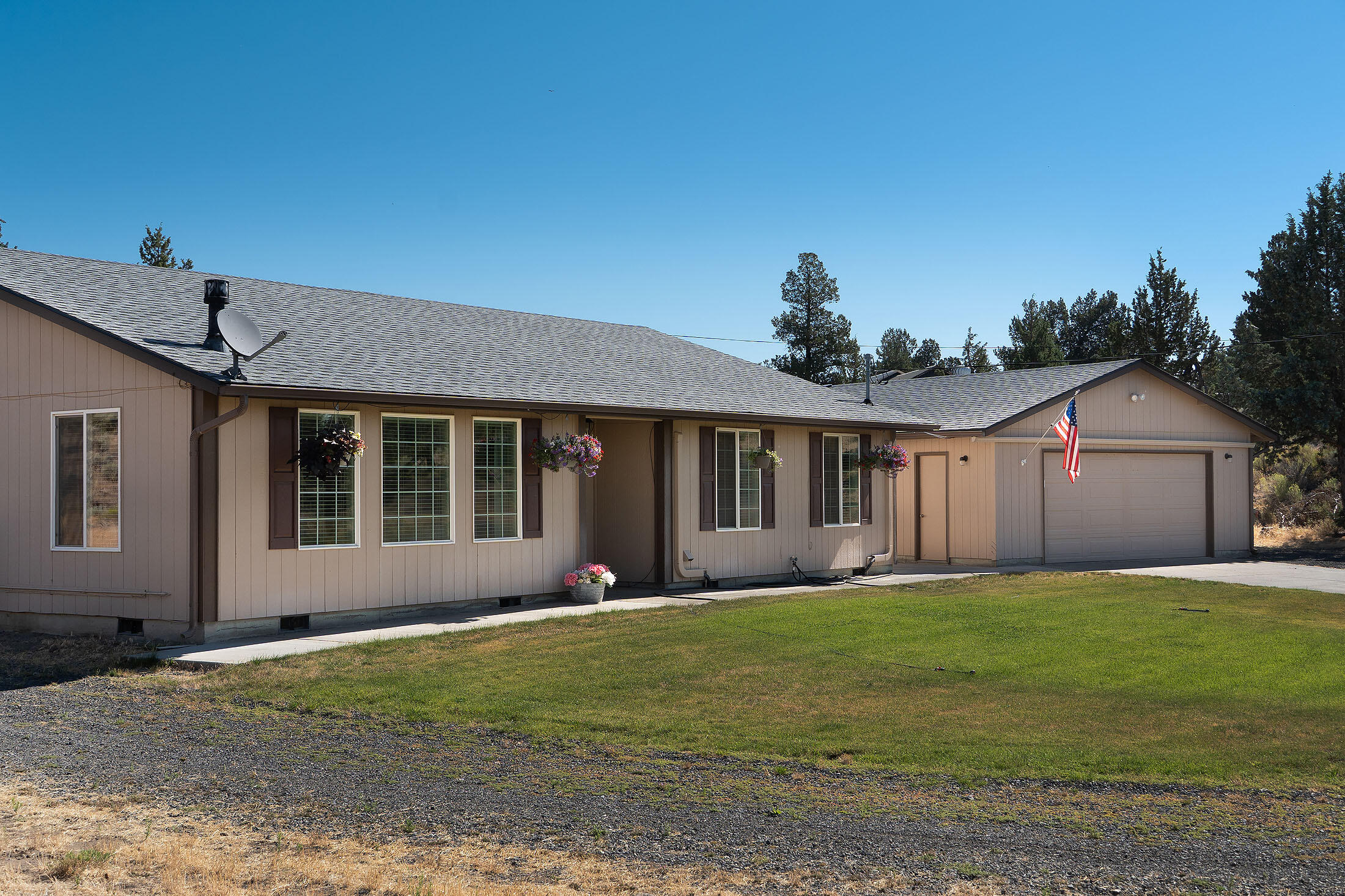 Terrebonne, Oregon, 97760, United States, 3 Bedrooms Bedrooms, ,2 BathroomsBathrooms,Residential,For Sale,1902400