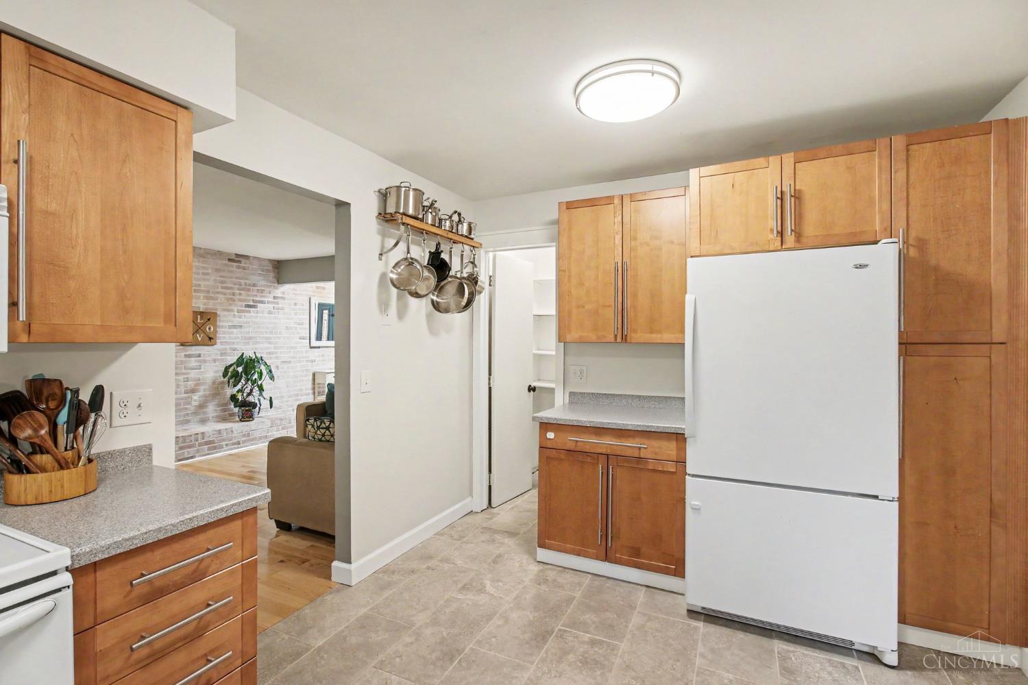 Paddison Rd, Cincinnati, OH 45230 #1