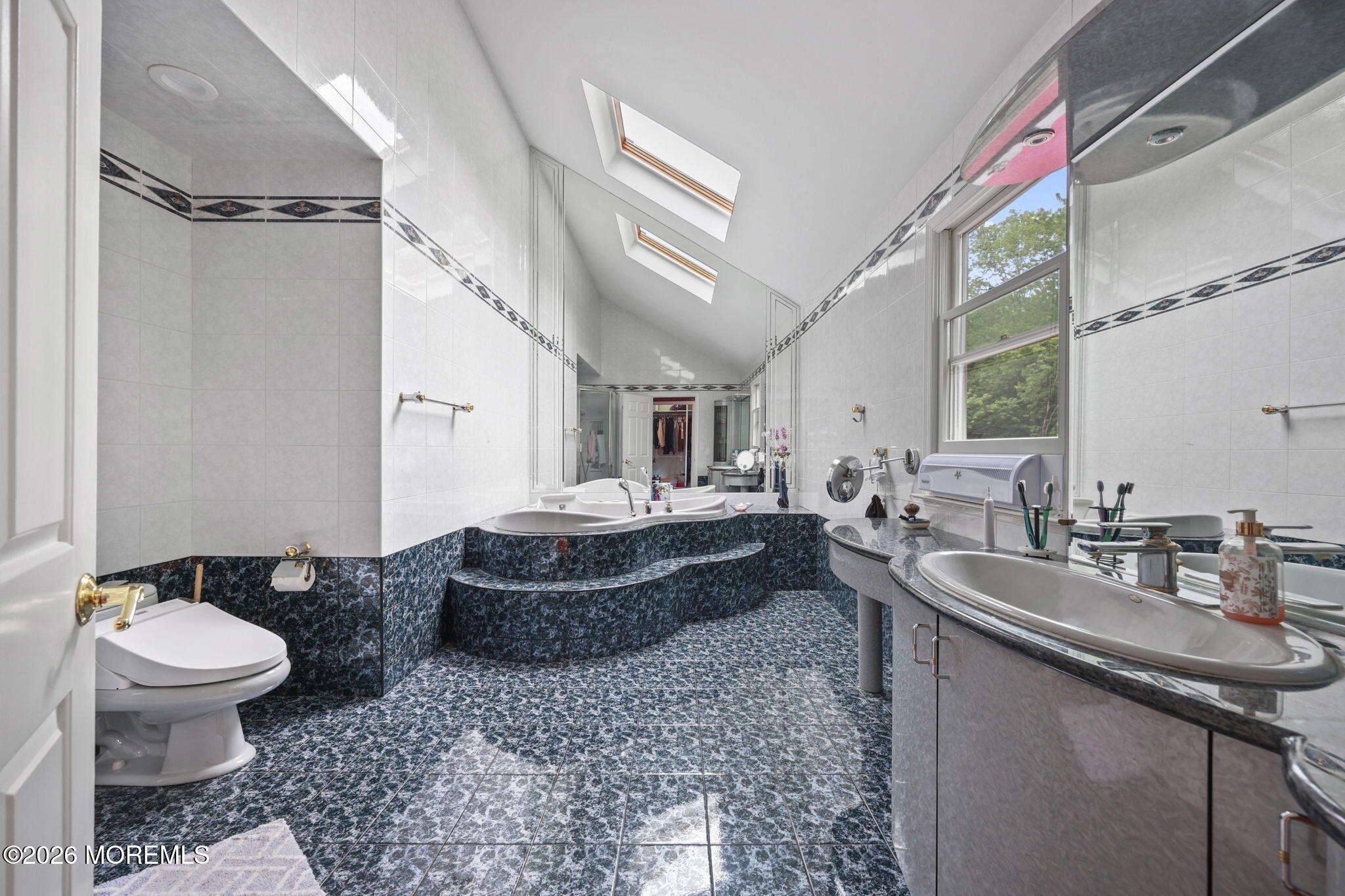 Marlboro, New Jersey, 07746, United States, 4 Bedrooms Bedrooms, ,4 BathroomsBathrooms,Residential,For Sale,2049108