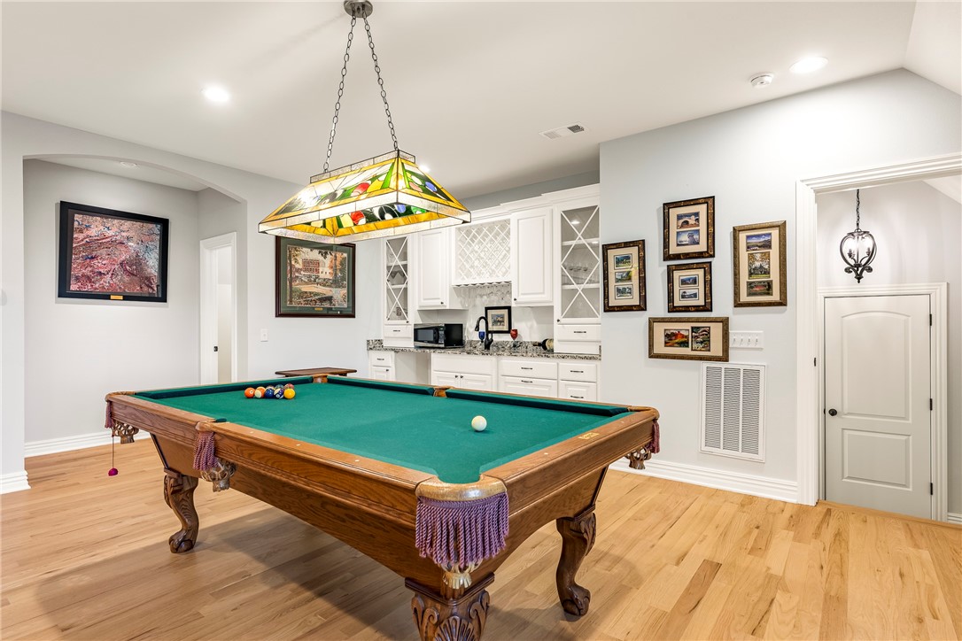 Rogers, Arkansas, 72756, United States, 4 Bedrooms Bedrooms, ,6 BathroomsBathrooms,Residential,For Sale,1987603