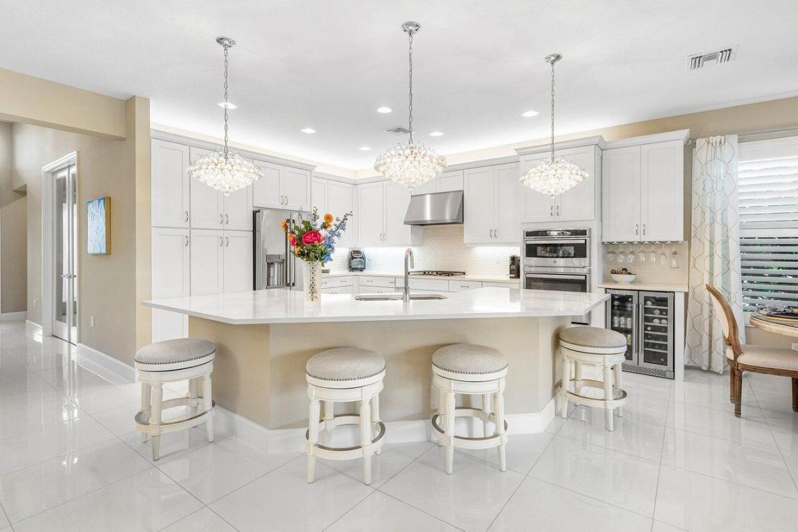 Port St Lucie, Florida, 34987, United States, 4 Bedrooms Bedrooms, ,3 BathroomsBathrooms,Residential,For Sale,2005369