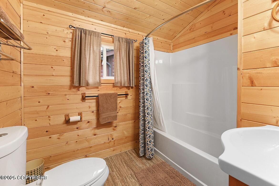 Soldotna, Alaska, 99669, United States, 6 Bedrooms Bedrooms, ,3 BathroomsBathrooms,Residential,For Sale,1984218