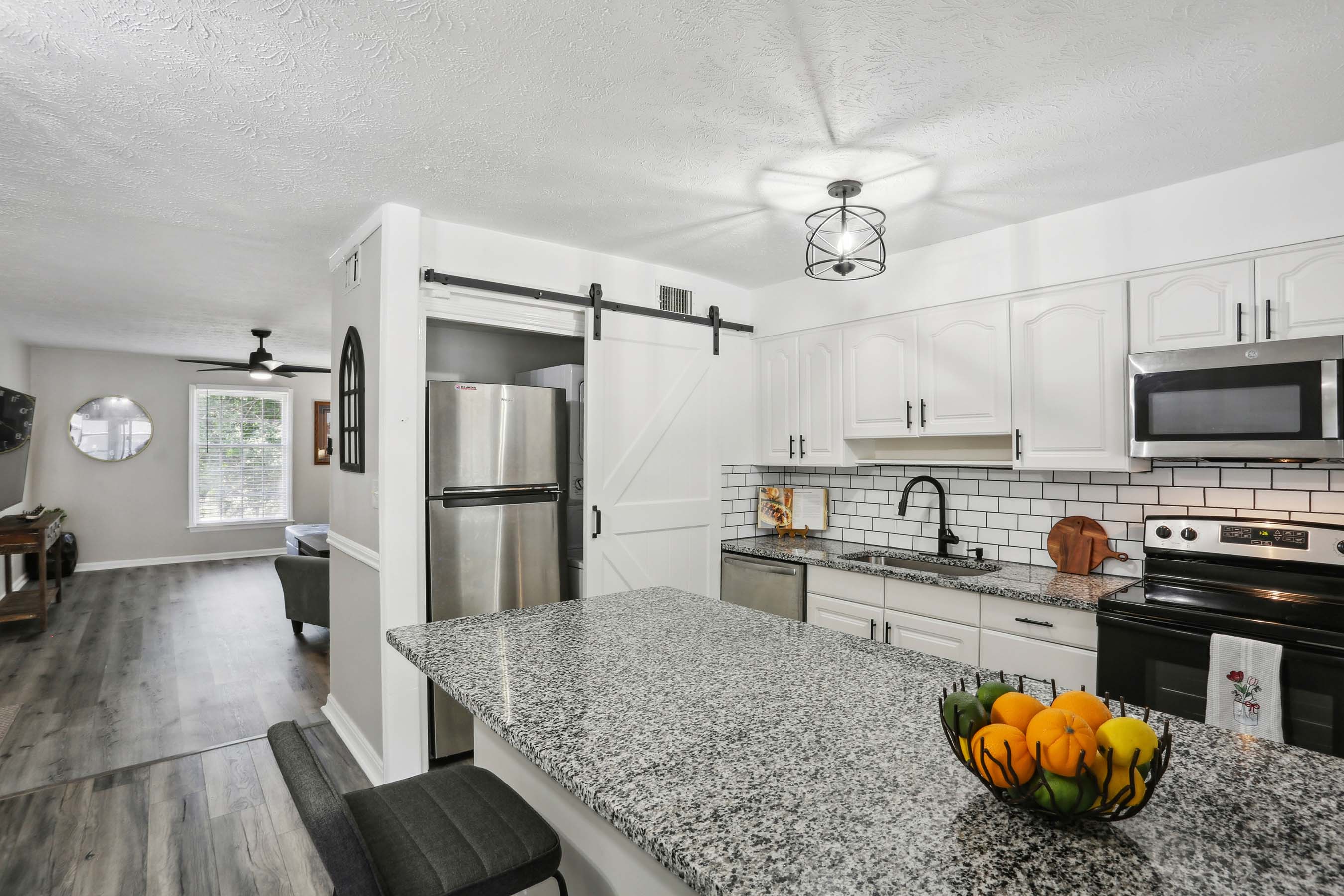  Beautifully Updated Sandy Springs Condo - 物件實景