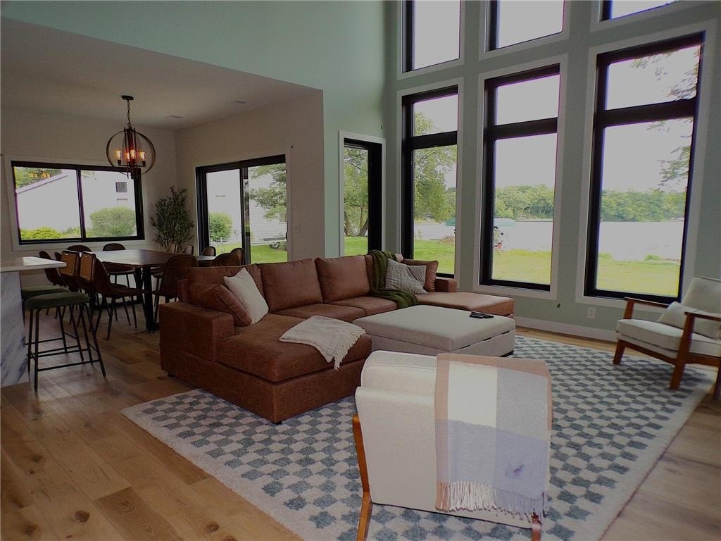 Alexandria, Minnesota, 56308, United States, 4 Bedrooms Bedrooms, ,2 BathroomsBathrooms,Residential,For Sale,2019044