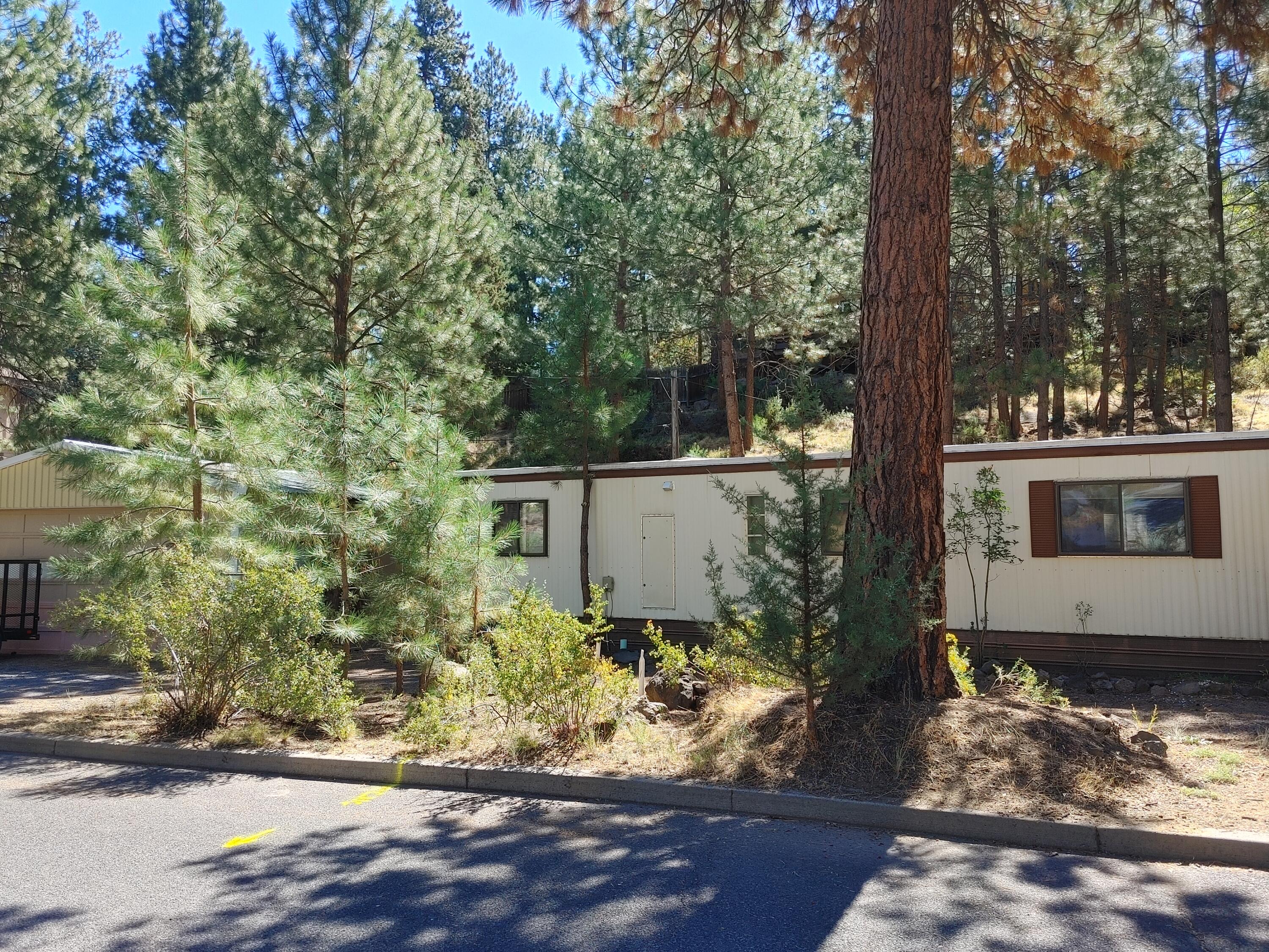 Bend, Oregon, 97703, United States, ,Land,For Sale,1913795