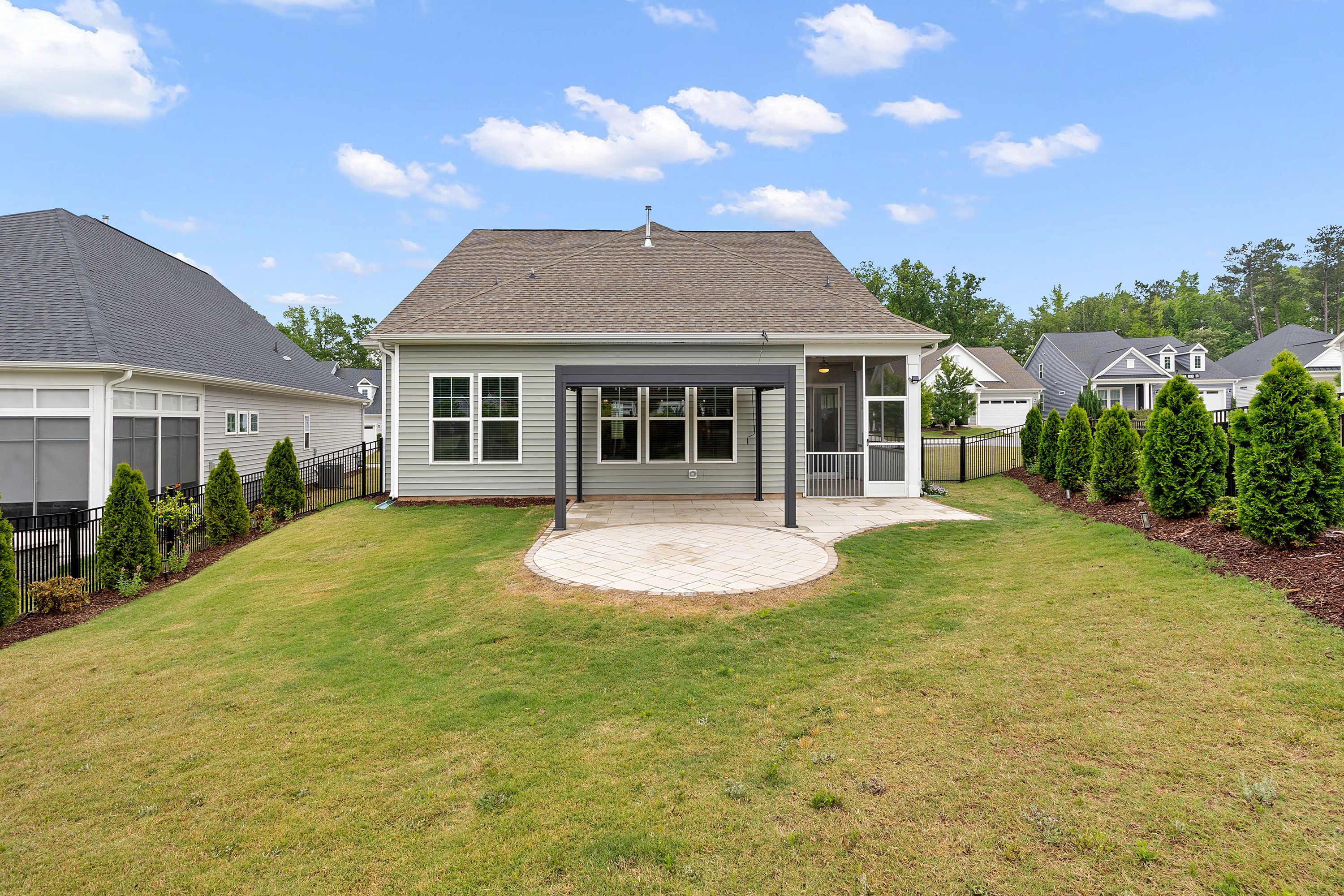  313 Warm Wind Drive, Clayton, NC 27527 - 物件實景