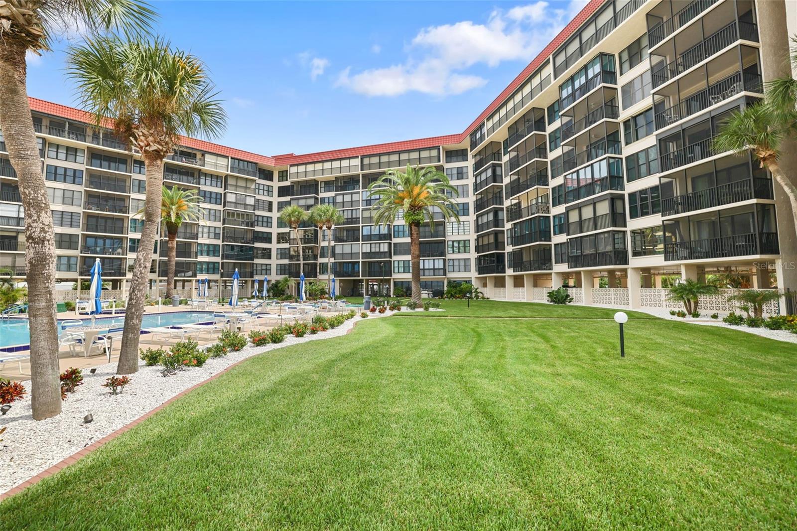 Redington Shores, Florida, 33708, United States, 2 Bedrooms Bedrooms, ,2 BathroomsBathrooms,Residential,For Sale,1979390