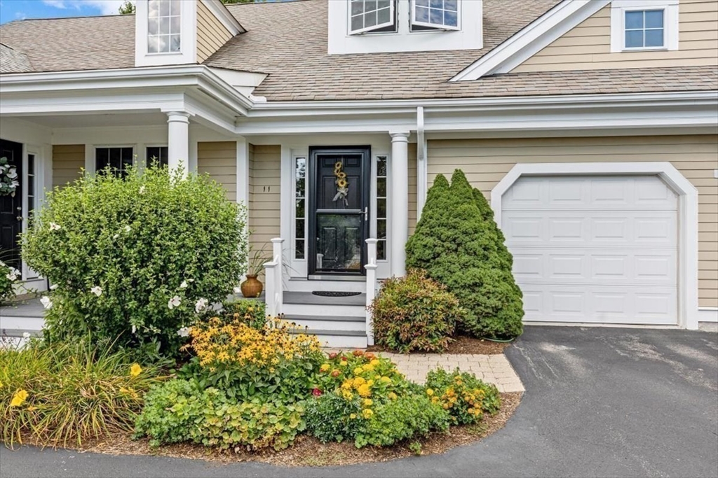 Marshfield, Massachusetts, 02050, United States, 2 Bedrooms Bedrooms, ,3 BathroomsBathrooms,Residential,For Sale,1938601