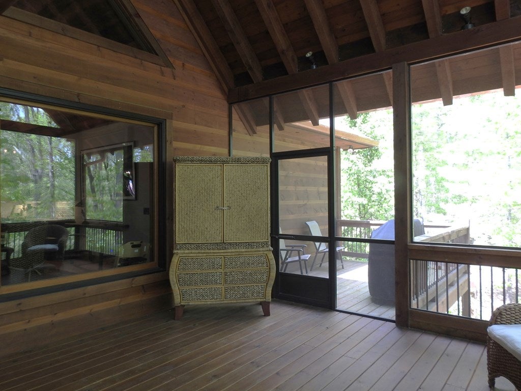 Morganton, Georgia, 30560, United States, 4 Bedrooms Bedrooms, ,4 BathroomsBathrooms,Residential,For Sale,1859082