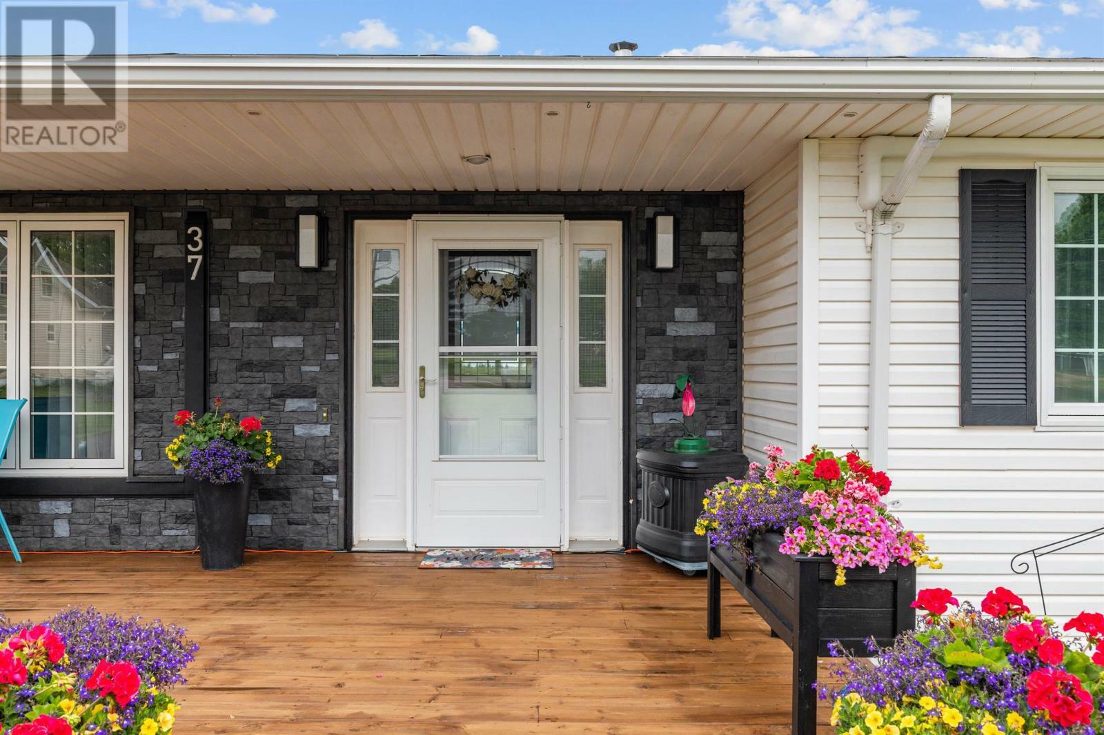 MISCOUCHE, Prince Edward Island, C0B 1T0, CA, 3 Bedrooms Bedrooms, ,3 BathroomsBathrooms,Residential,For Sale,1885409