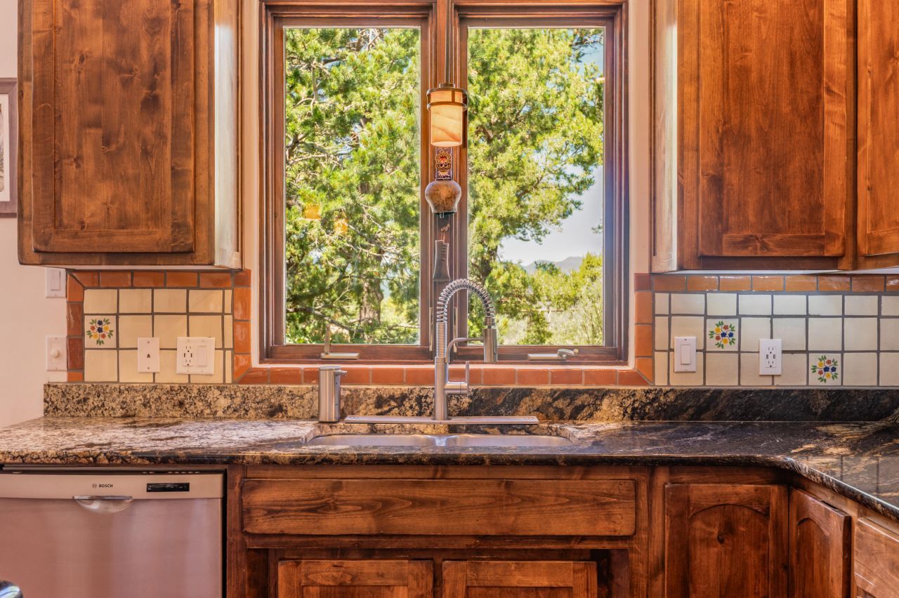 Tijeras, New Mexico, 87059, United States, 4 Bedrooms Bedrooms, ,2 BathroomsBathrooms,Residential,For Sale,1940446