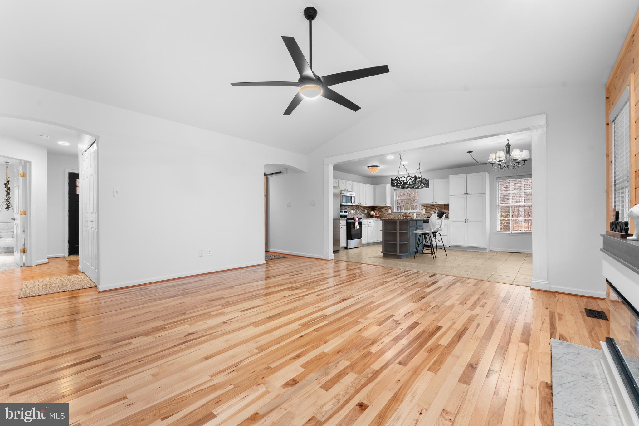 Locust Dale, Virginia, 22948, United States, 3 Bedrooms Bedrooms, ,4 BathroomsBathrooms,Residential,For Sale,1996627