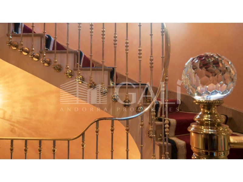 Andorra la Vella, Andorra, AD, 5 Bedrooms Bedrooms, ,4 BathroomsBathrooms,Residential,For Sale,1627592