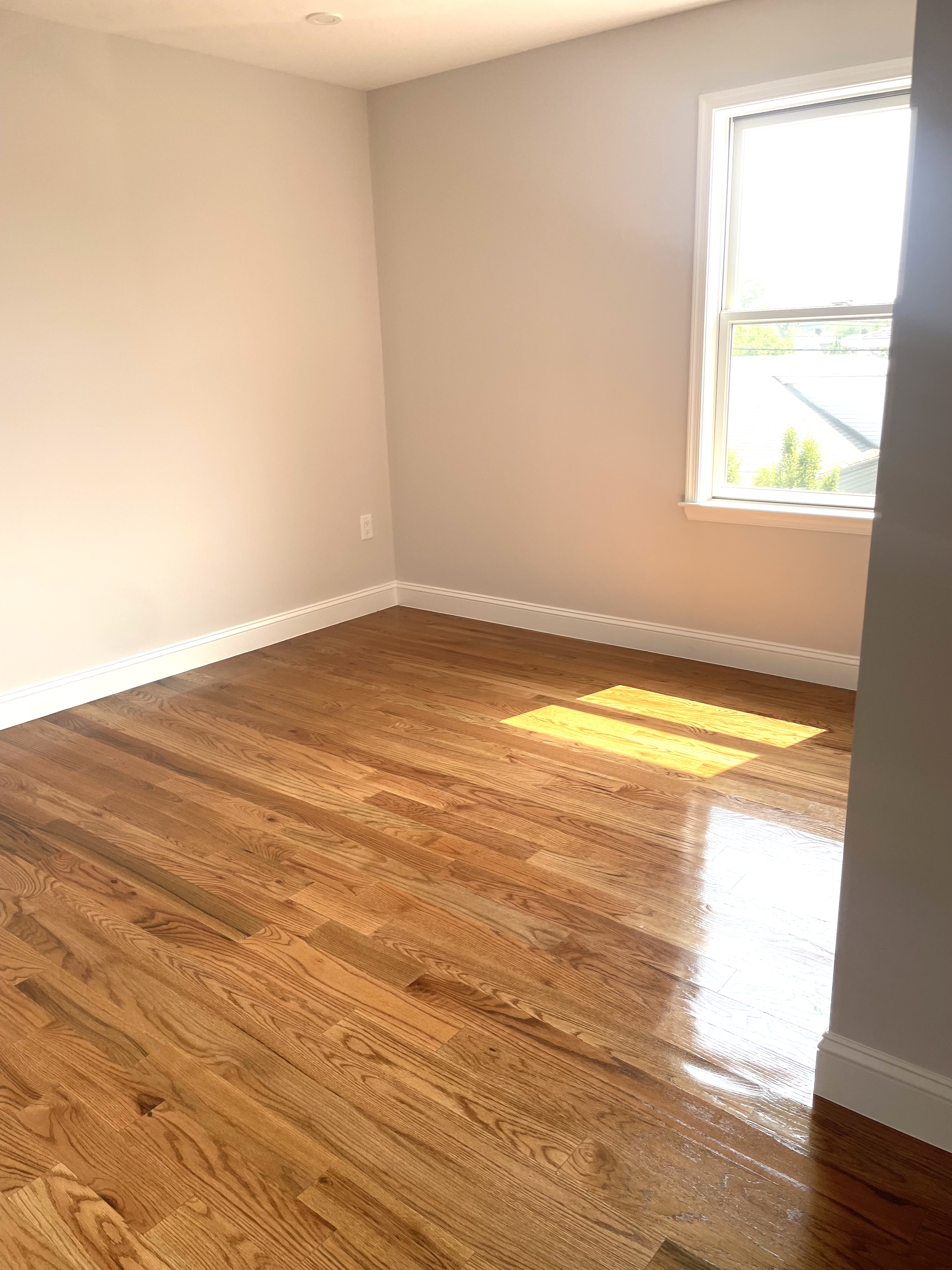 Secaucus, New Jersey, 07094, United States, 3 Bedrooms Bedrooms, ,4 BathroomsBathrooms,Residential,For Sale,1978174