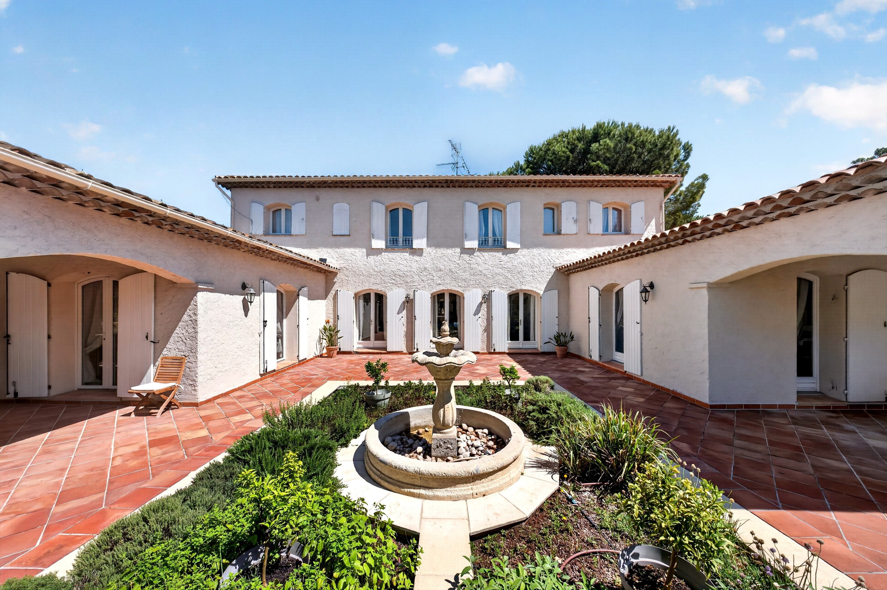  Elegant family villa near Valbonne and international schools on the French Rivi… - 物件實景
