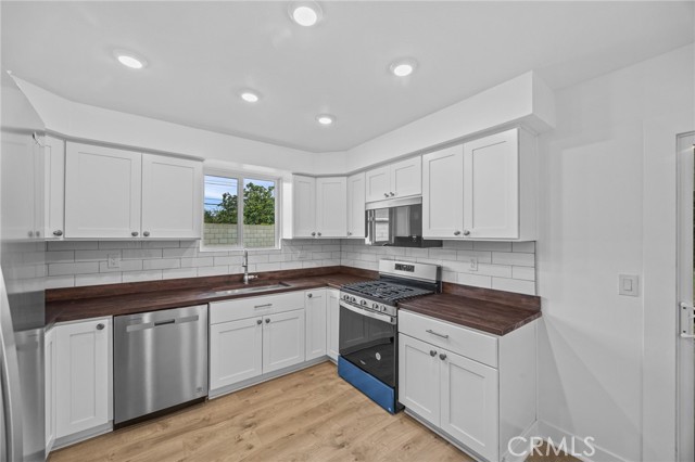 Westminster, California, 92683, United States, 3 Bedrooms Bedrooms, ,2 BathroomsBathrooms,Residential,For Sale,1985751