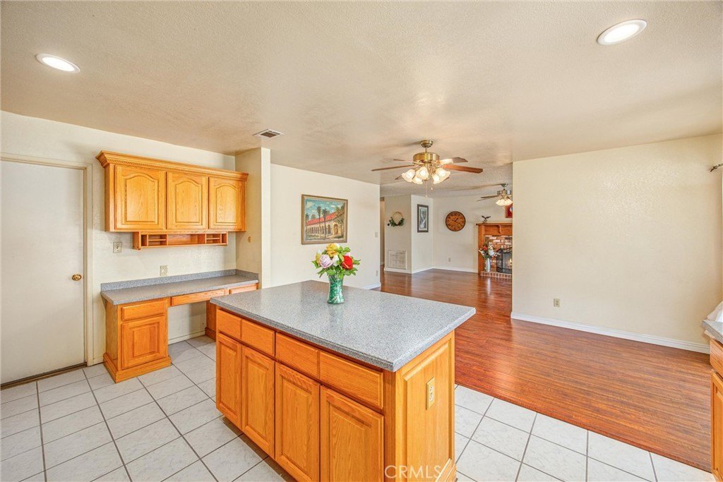 Fontana, California, 92335, United States, 3 Bedrooms Bedrooms, ,2 BathroomsBathrooms,Residential,For Sale,1987361