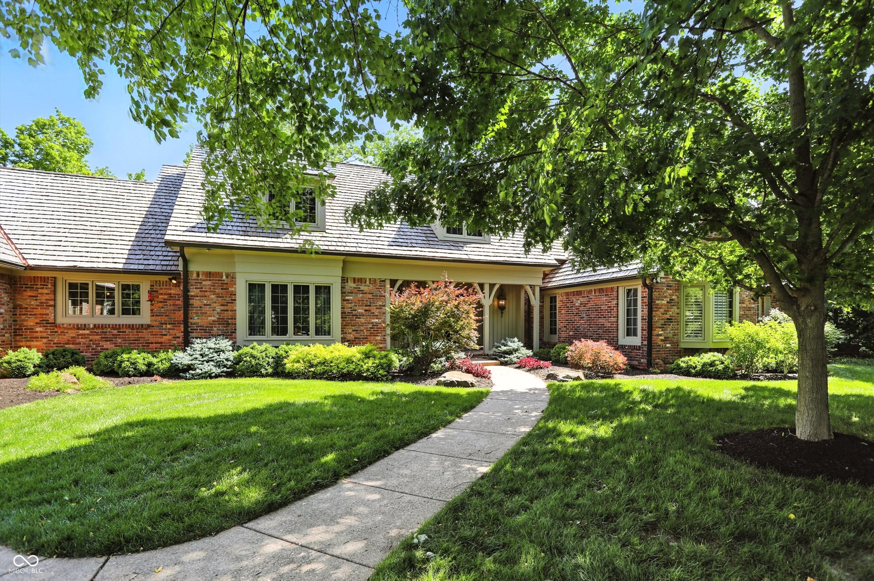 Indianapolis, Indiana, 46260, United States, 4 Bedrooms Bedrooms, ,6 BathroomsBathrooms,Residential,For Sale,1976230