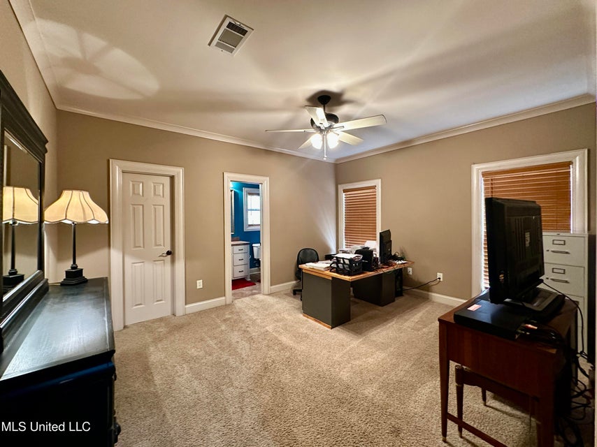 Clinton, Mississippi, 39056, United States, 4 Bedrooms Bedrooms, ,3 BathroomsBathrooms,Residential,For Sale,1998681