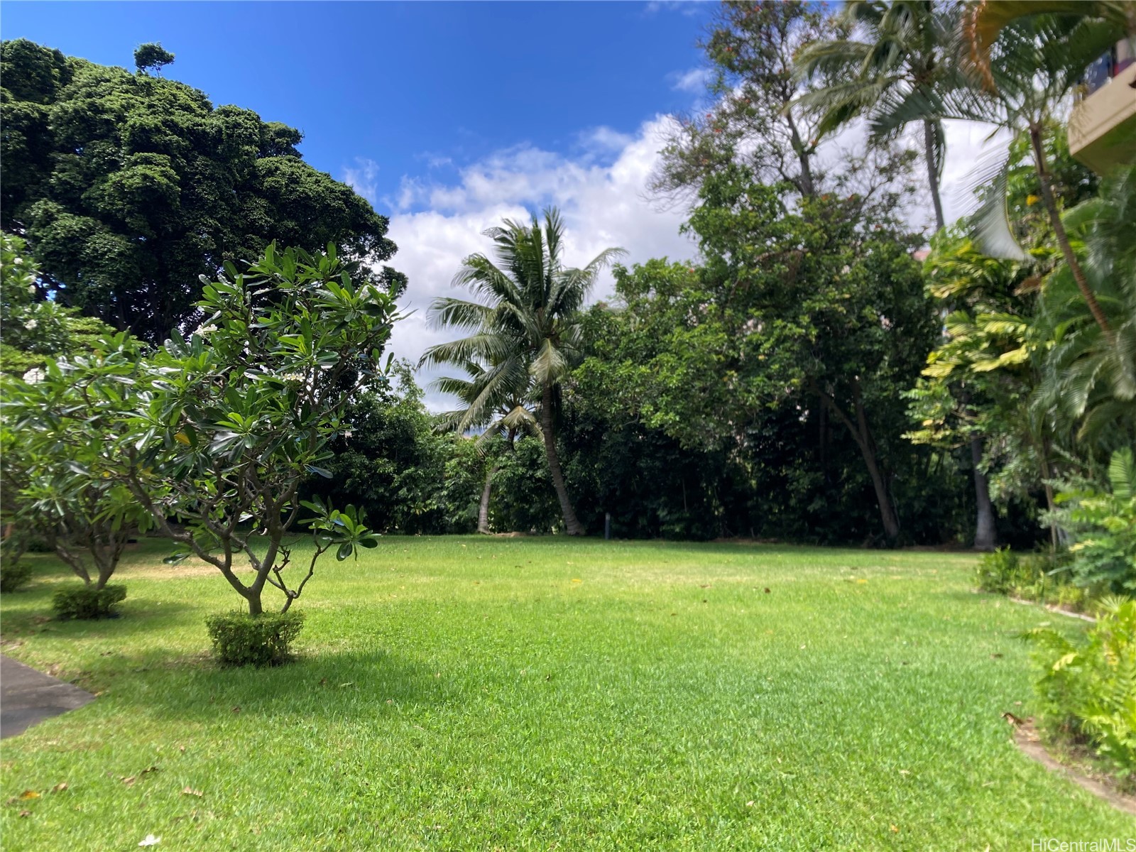 Honolulu, Hawaii, 96818, United States, 2 Bedrooms Bedrooms, ,2 BathroomsBathrooms,Residential,For Sale,1714219