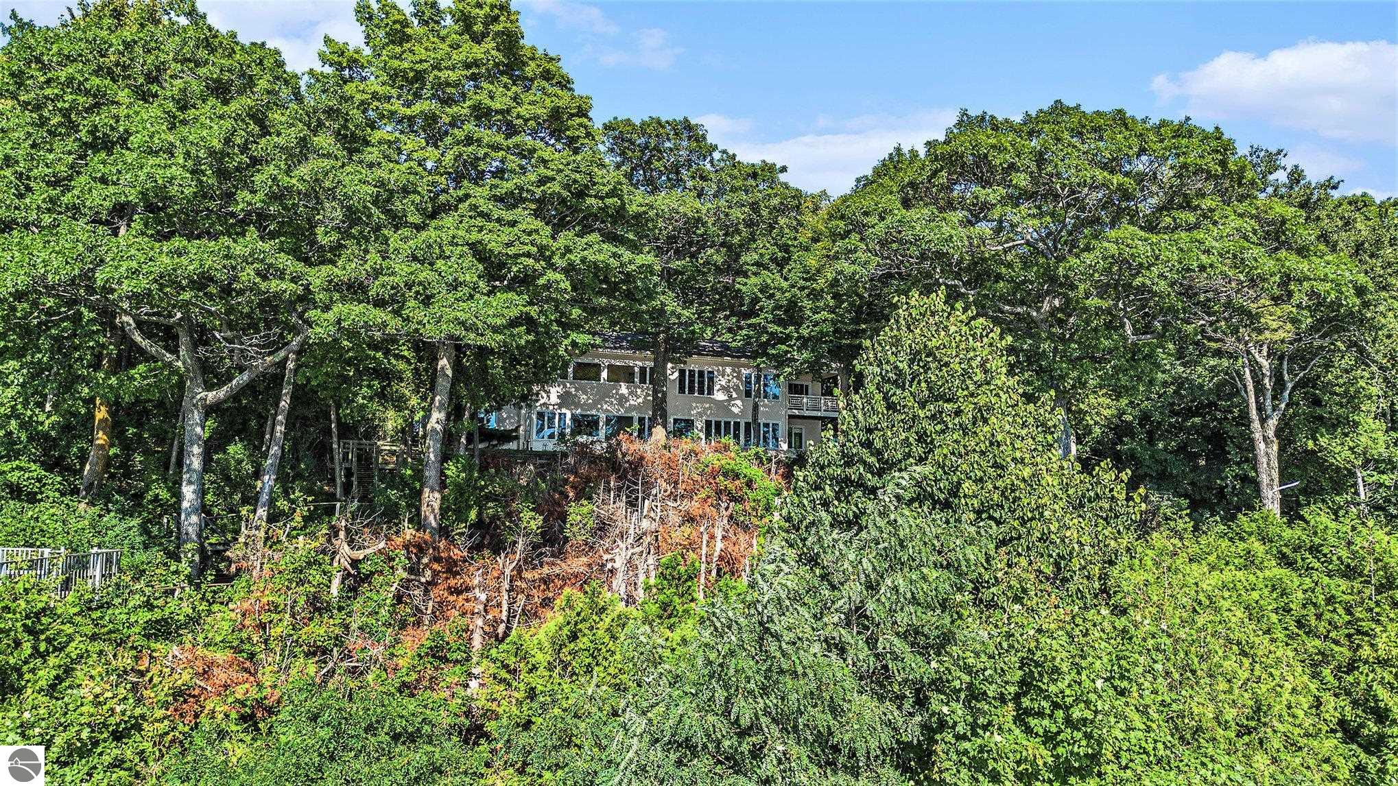 Frankfort, Michigan, 49635-9746, United States, 7 Bedrooms Bedrooms, ,5 BathroomsBathrooms,Residential,For Sale,1975140