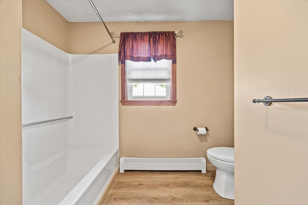 Saco, Maine, 04072, United States, 3 Bedrooms Bedrooms, ,2 BathroomsBathrooms,Residential,For Sale,1970282