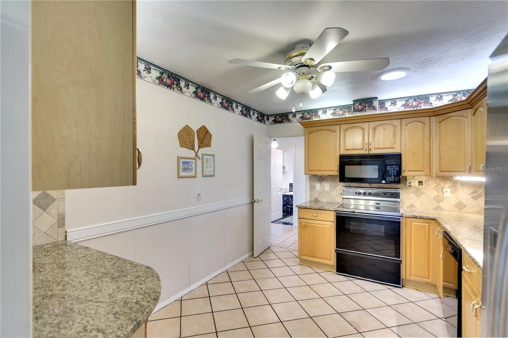 Bradenton, Florida, 34210, United States, 4 Bedrooms Bedrooms, ,2 BathroomsBathrooms,Residential,For Sale,1696879