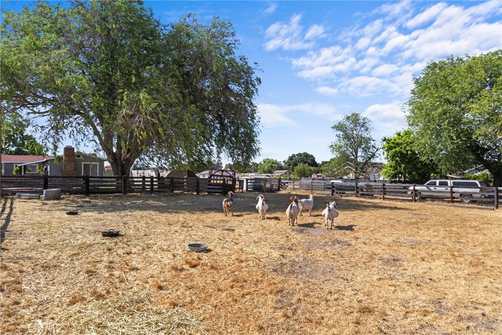 Atascadero, California, 93422, United States, 6 Bedrooms Bedrooms, ,3 BathroomsBathrooms,Residential,For Sale,1851995