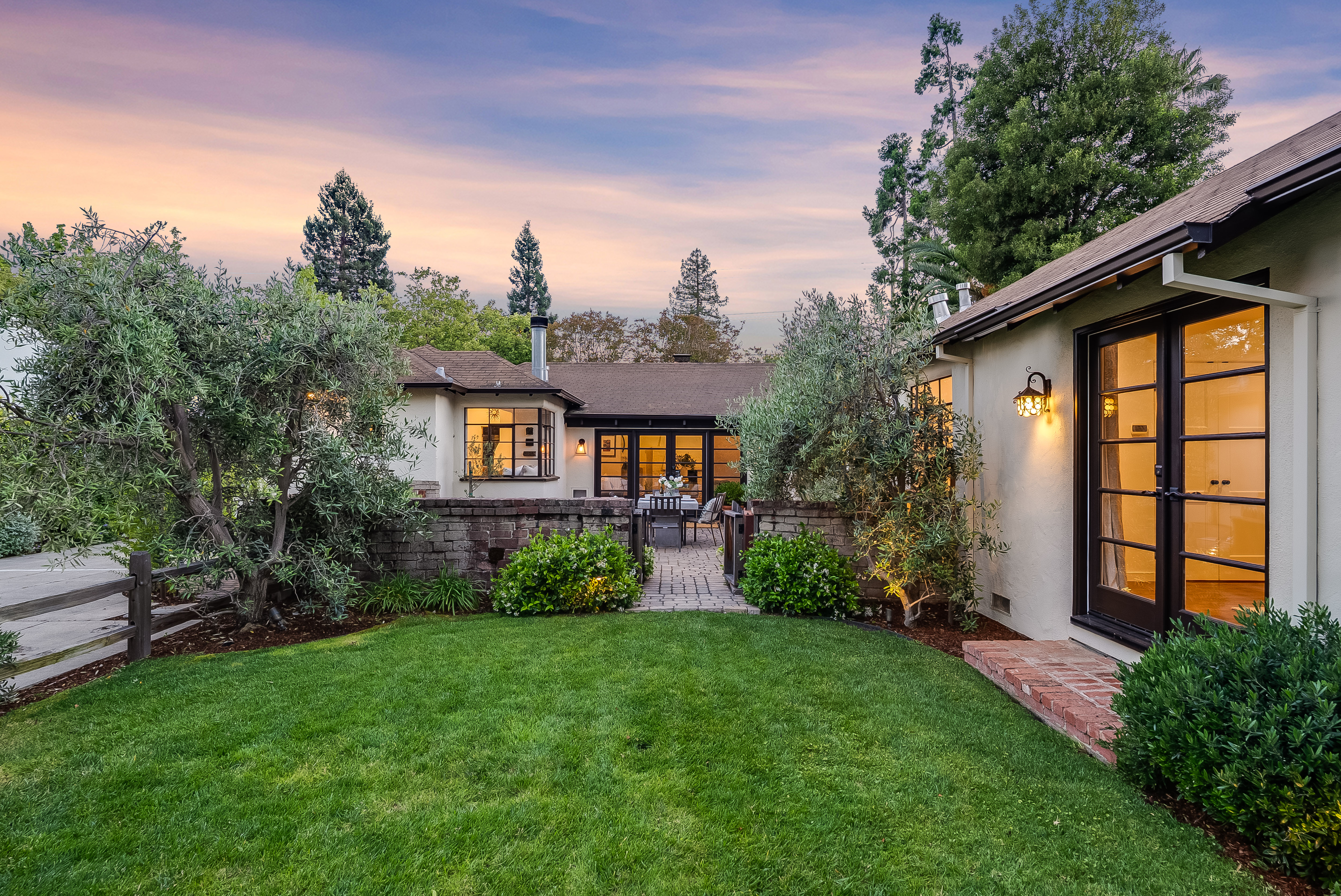  Exceptional Edgewood Park Home - 物件實景