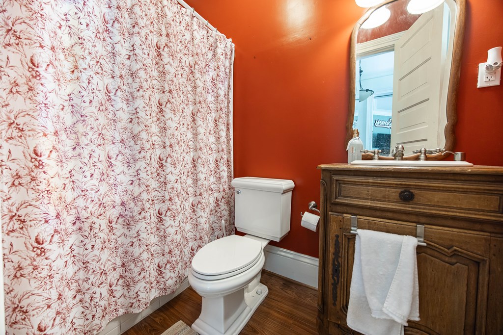 Columbus, Georgia, 31906, United States, 5 Bedrooms Bedrooms, ,4 BathroomsBathrooms,Residential,For Sale,1906987