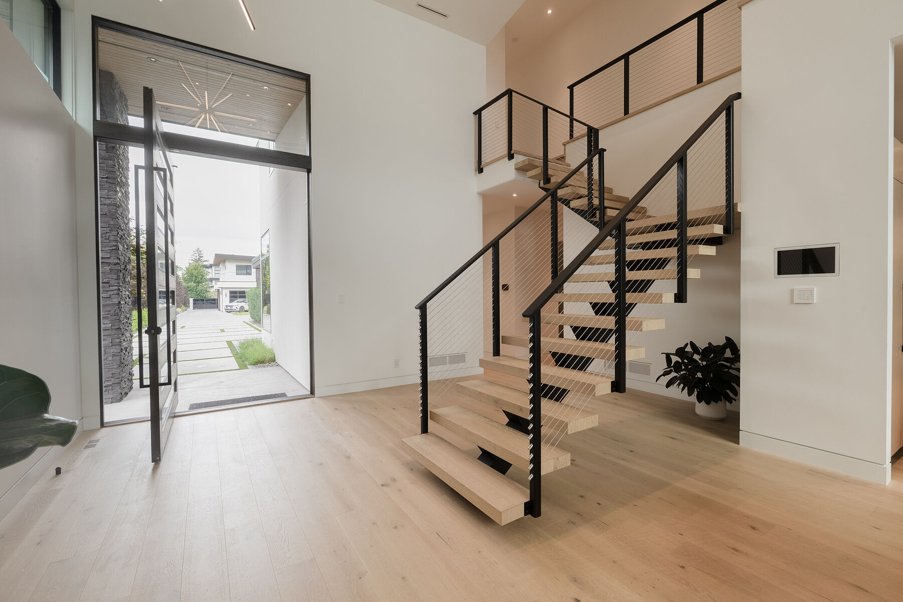  Luxury on the Abbott Corridor - 物件實景