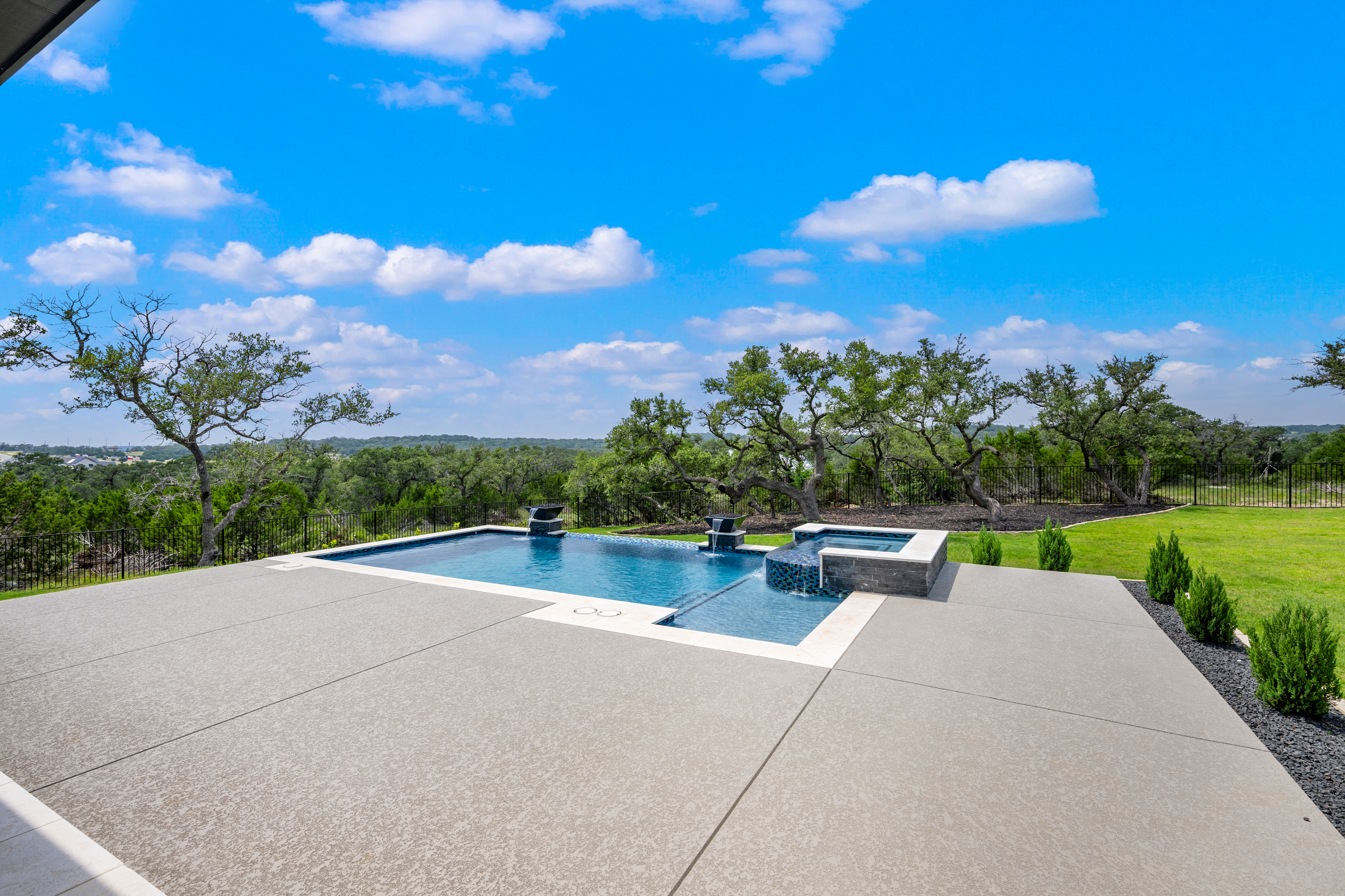 Modern Luxury on 1 Acre - 物件實景