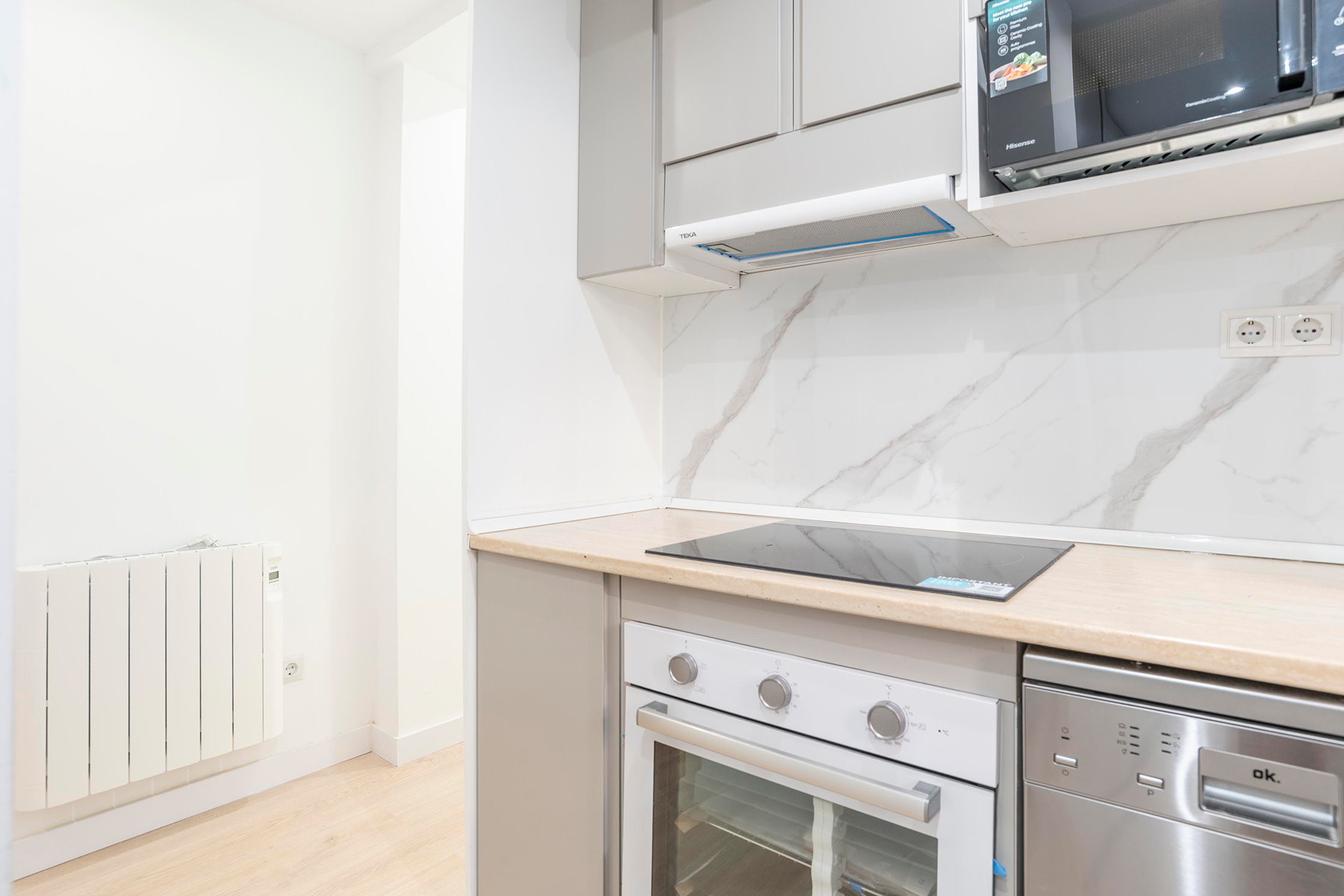  Fully renovated flat, ready to move in with terrace - 物件實景