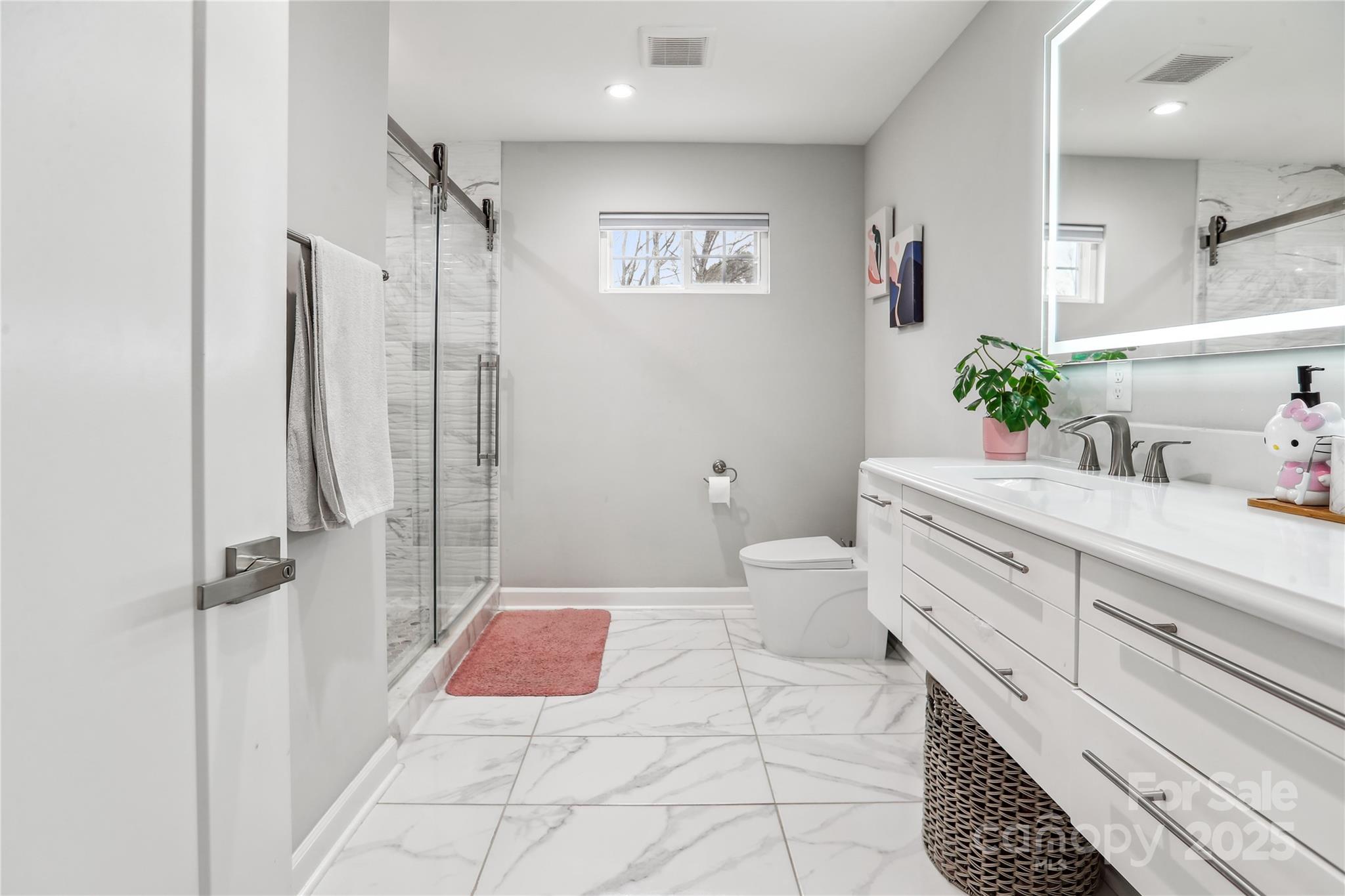 Charlotte, North Carolina, 28227, United States, 5 Bedrooms Bedrooms, ,4 BathroomsBathrooms,Residential,For Sale,1941772