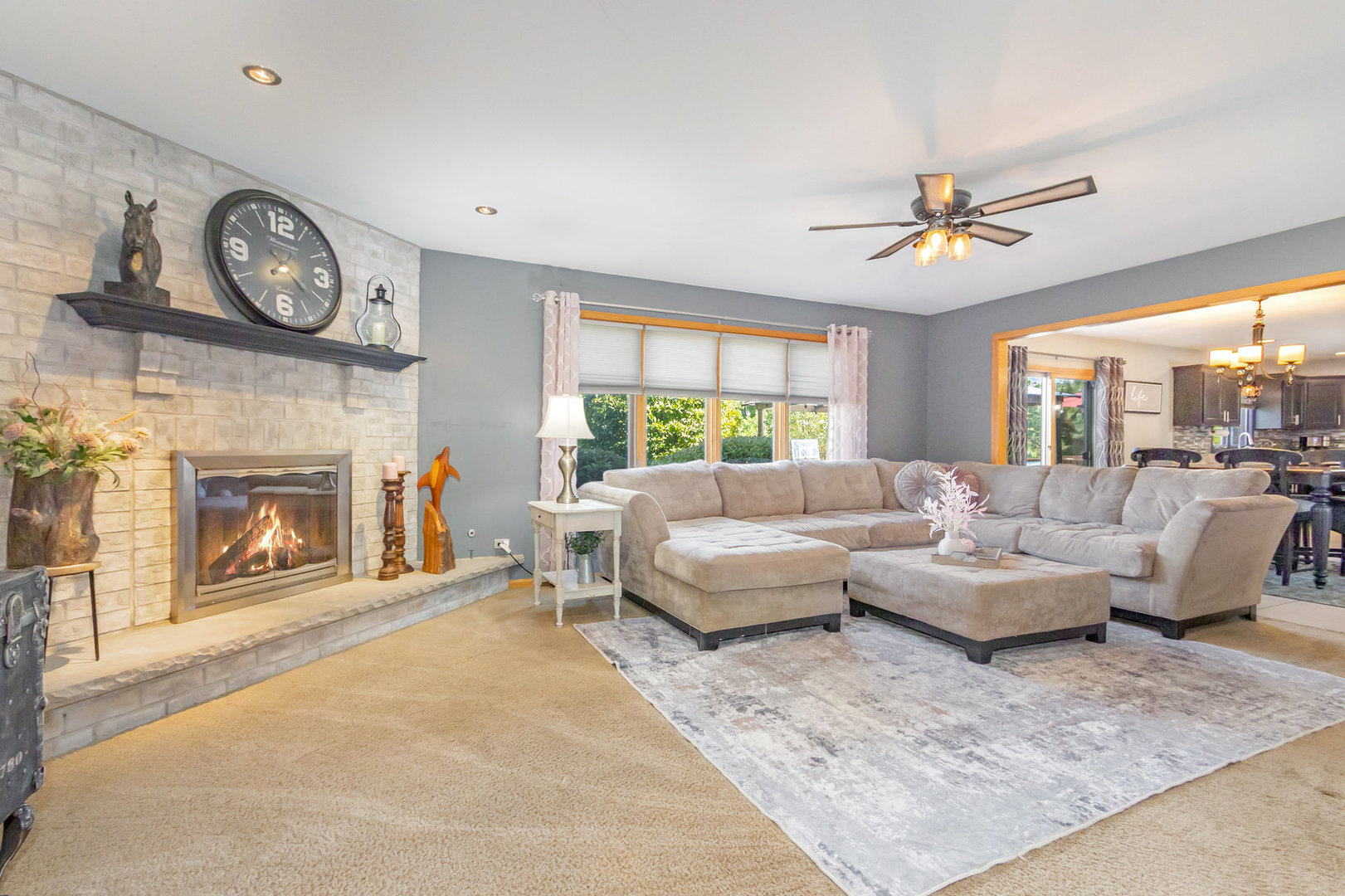 Frankfort, Illinois, 60423, United States, 4 Bedrooms Bedrooms, ,3 BathroomsBathrooms,Residential,For Sale,1985651