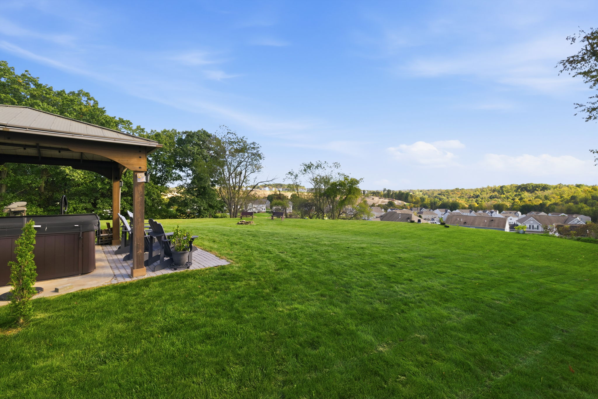  215 Horse Shoe Drive, Clinton, PA 15026 - 物件實景