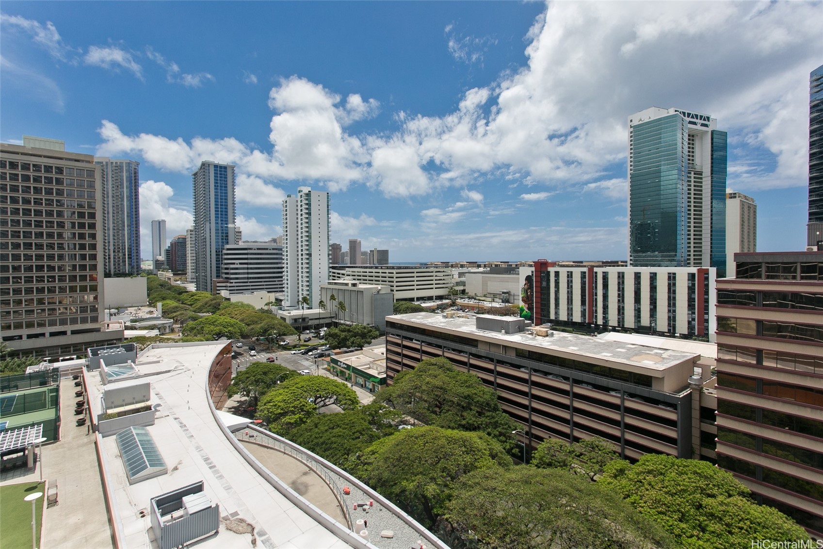 Honolulu, Hawaii, 96814, United States, 2 Bedrooms Bedrooms, ,2 BathroomsBathrooms,Residential,For Sale,1779012