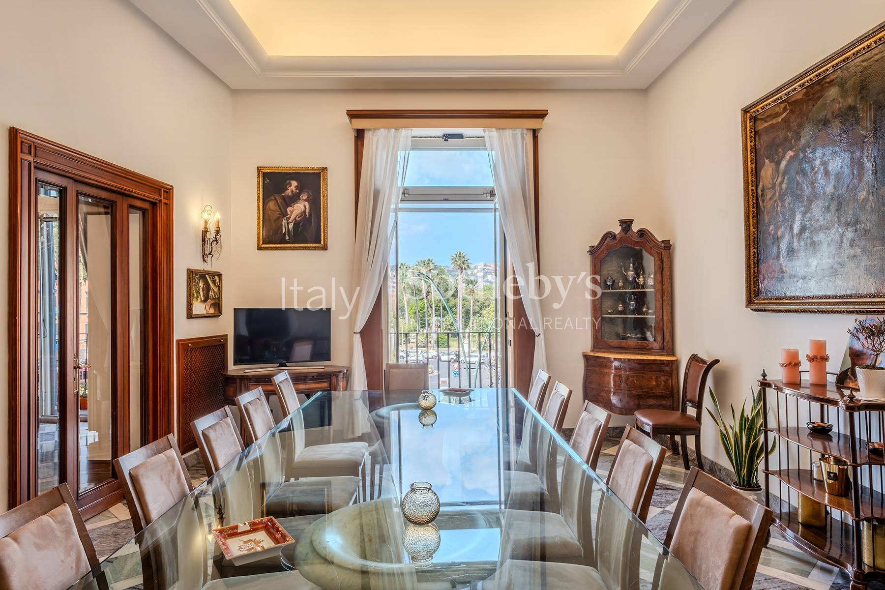  Monumental panoramic apartment in Chiaia - 物件實景